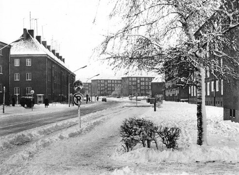 historisches Foto WG Elbstrom winterlicher Stadtblick mit Schnee auf den Straßen